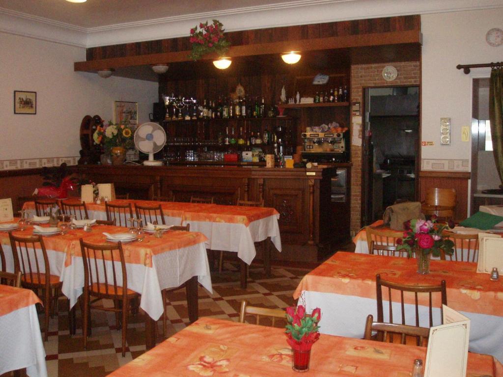 Hotel Du Viscos ลูร์ด ภายนอก รูปภาพ