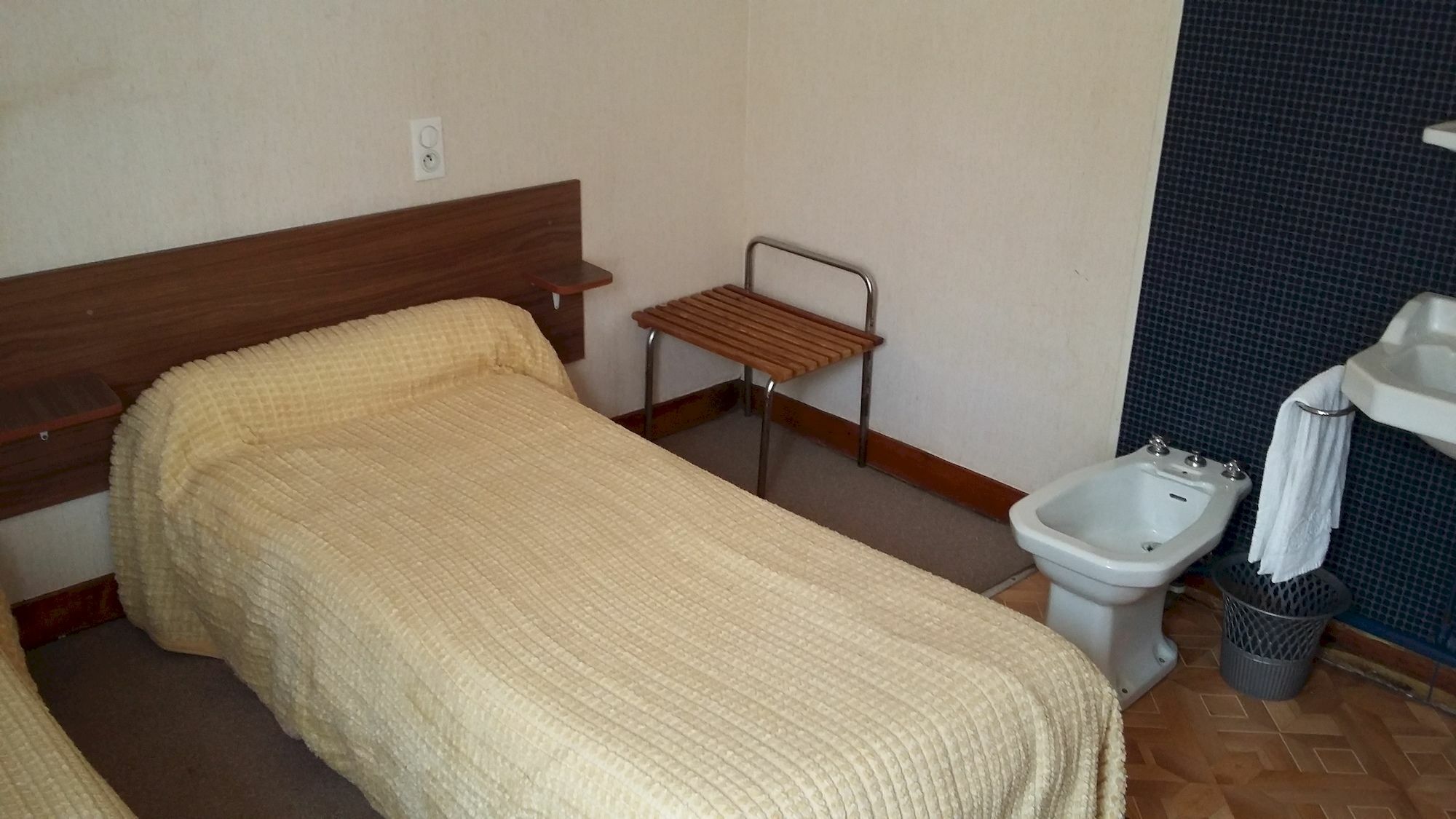 Hotel Du Viscos ลูร์ด ภายนอก รูปภาพ